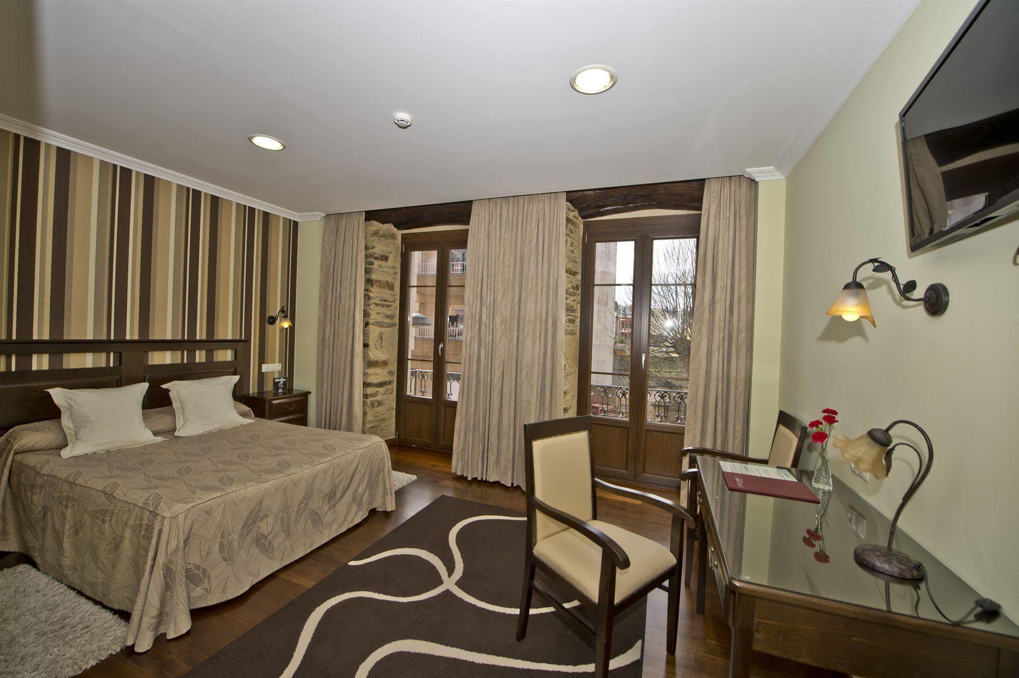 La Casona De Lazurtegui Hotel Ribadeo Eksteriør billede